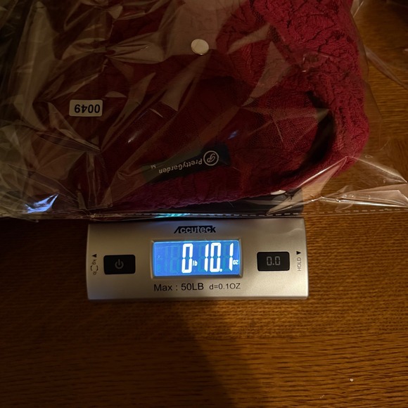 Elegant Red Lace Blouse - Picture 10 of 10